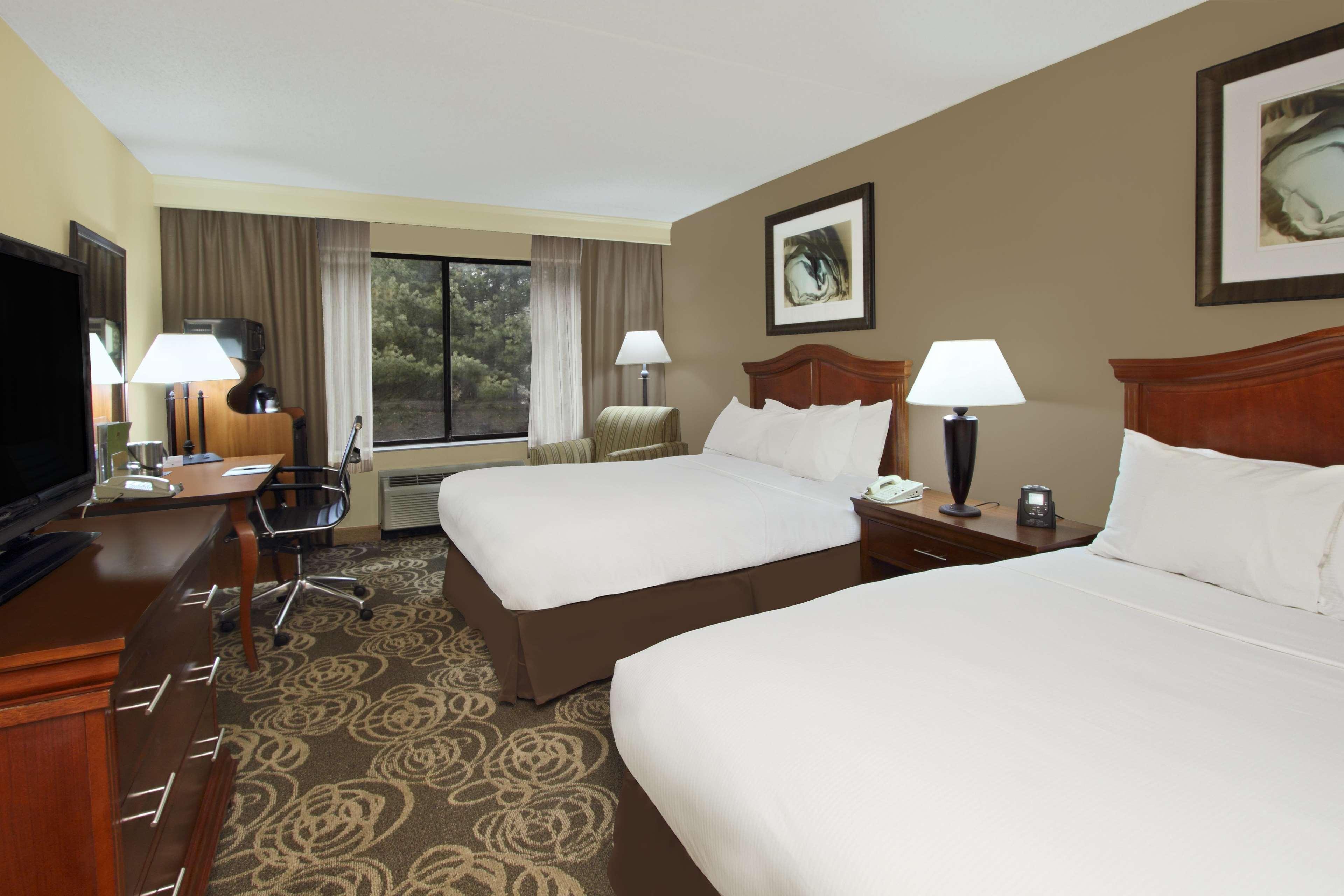 Doubletree By Hilton Mahwah Hotel Eksteriør billede
