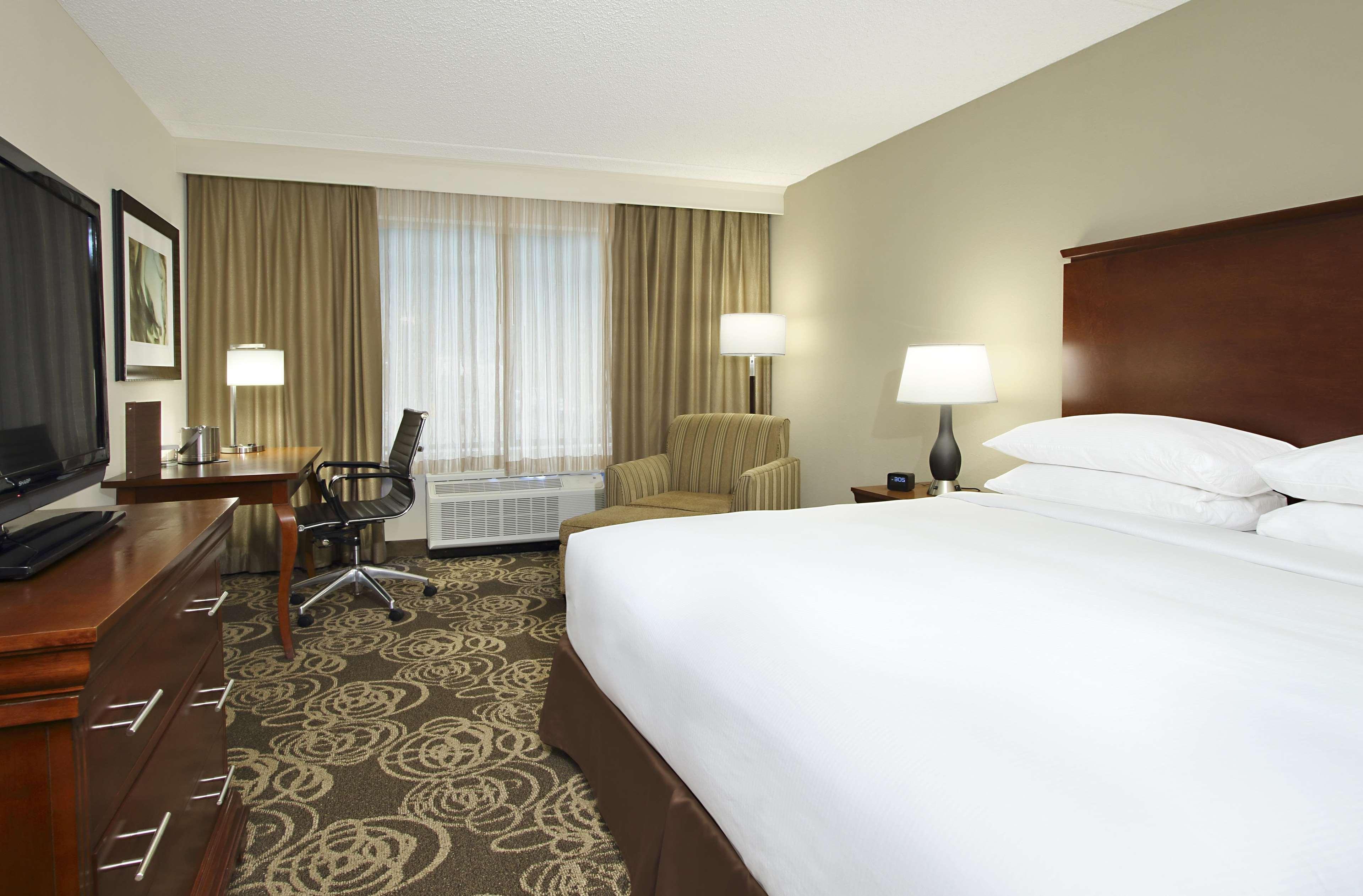 Doubletree By Hilton Mahwah Hotel Eksteriør billede