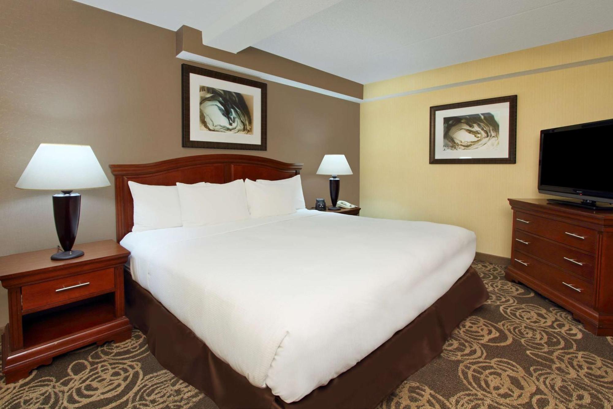 Doubletree By Hilton Mahwah Hotel Eksteriør billede