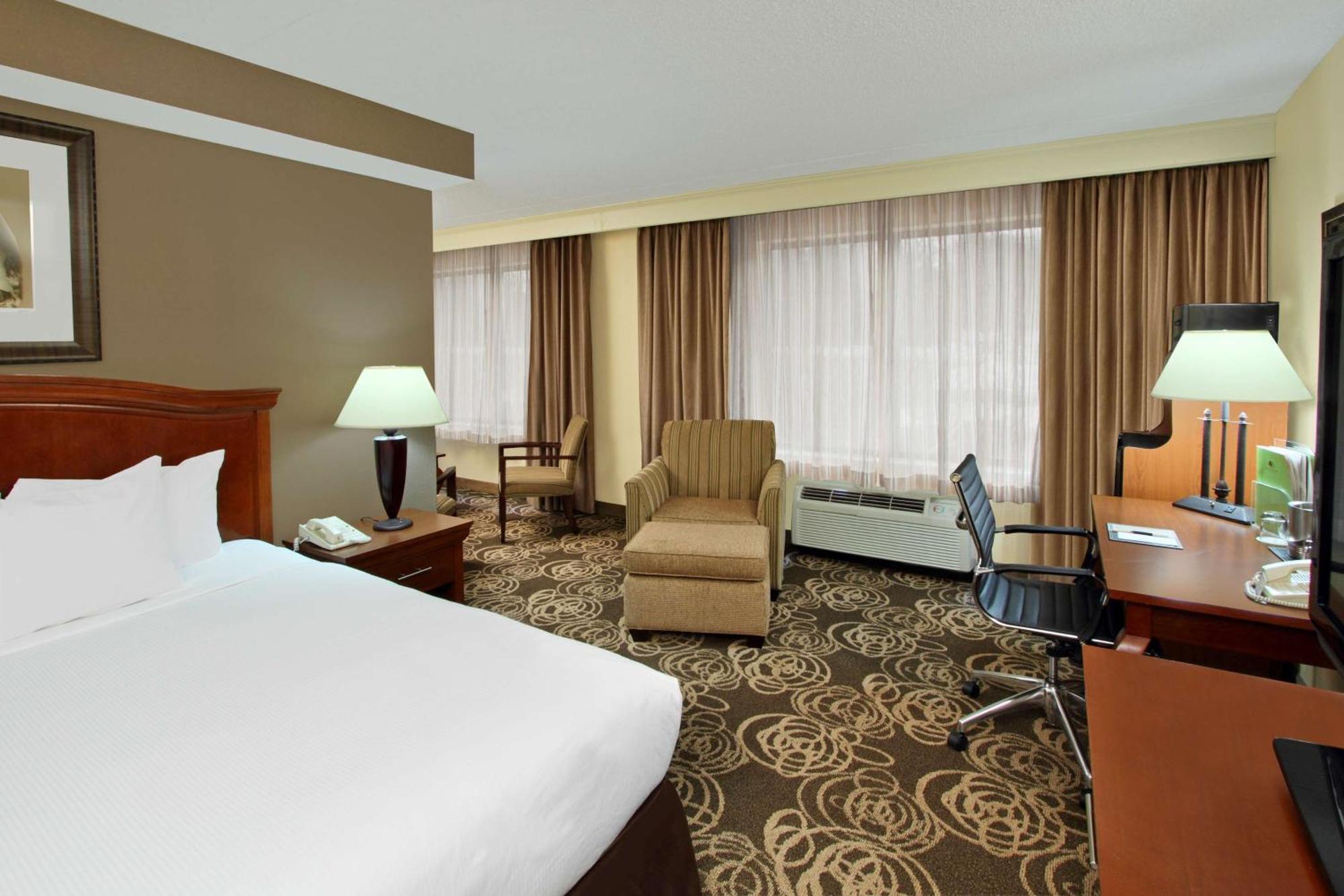 Doubletree By Hilton Mahwah Hotel Eksteriør billede