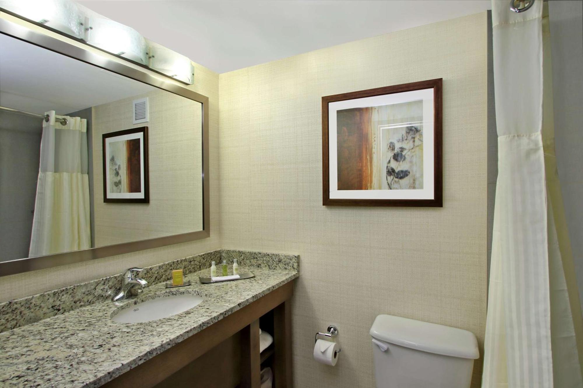 Doubletree By Hilton Mahwah Hotel Eksteriør billede